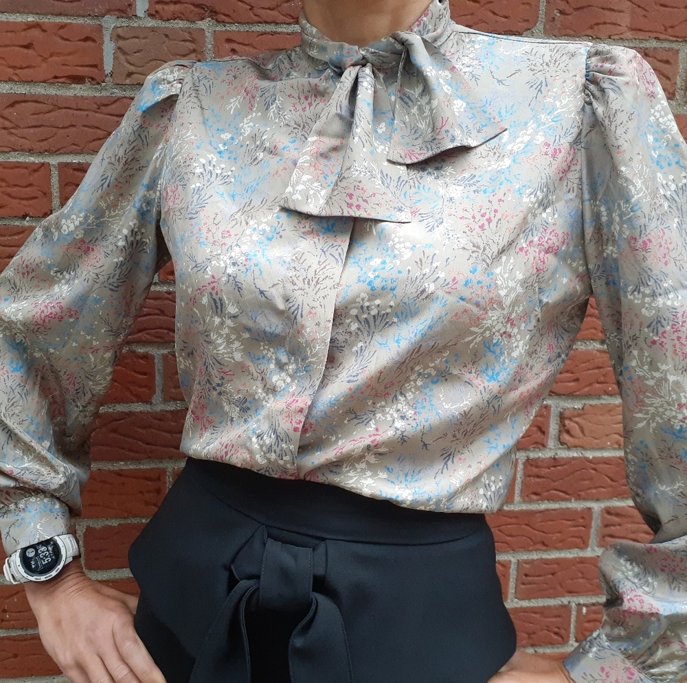 Vintage bow top -blouse shirt size S or M Adelaar